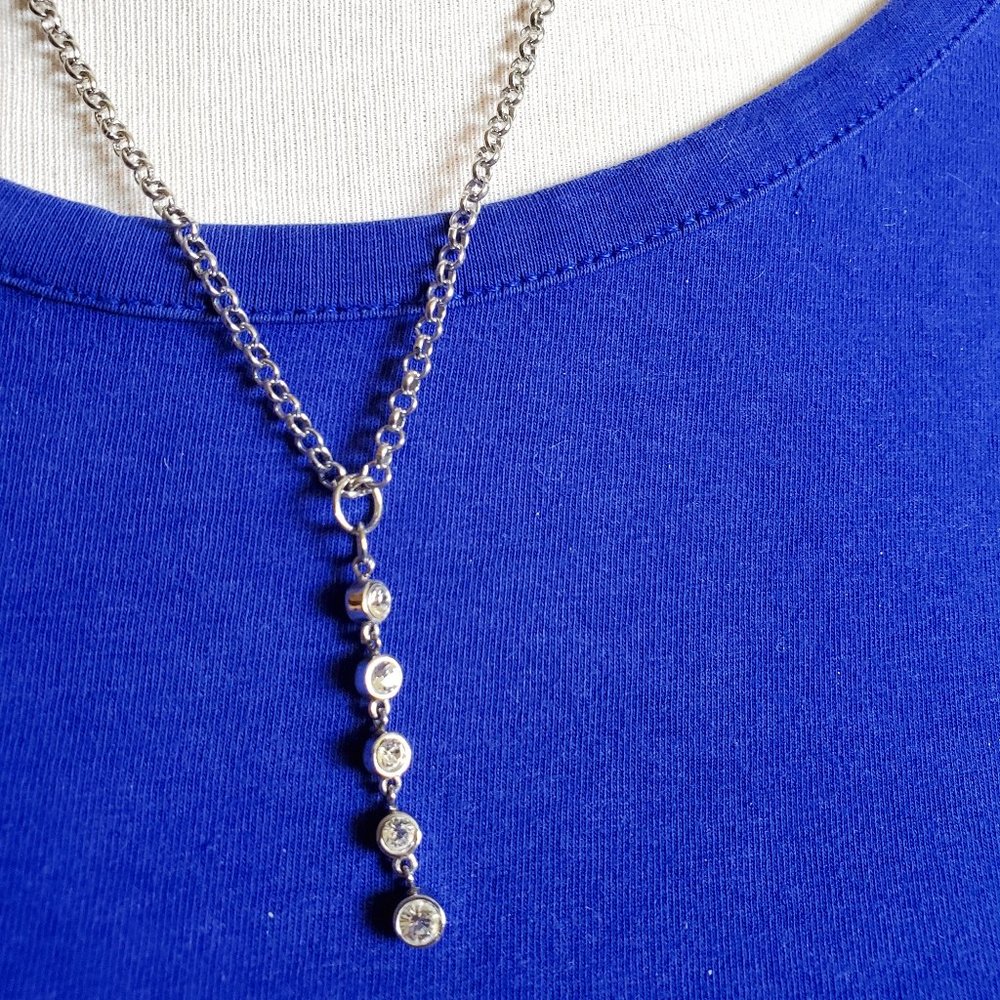 18" Silver Tone Rhinestone Drop Pendant Necklace